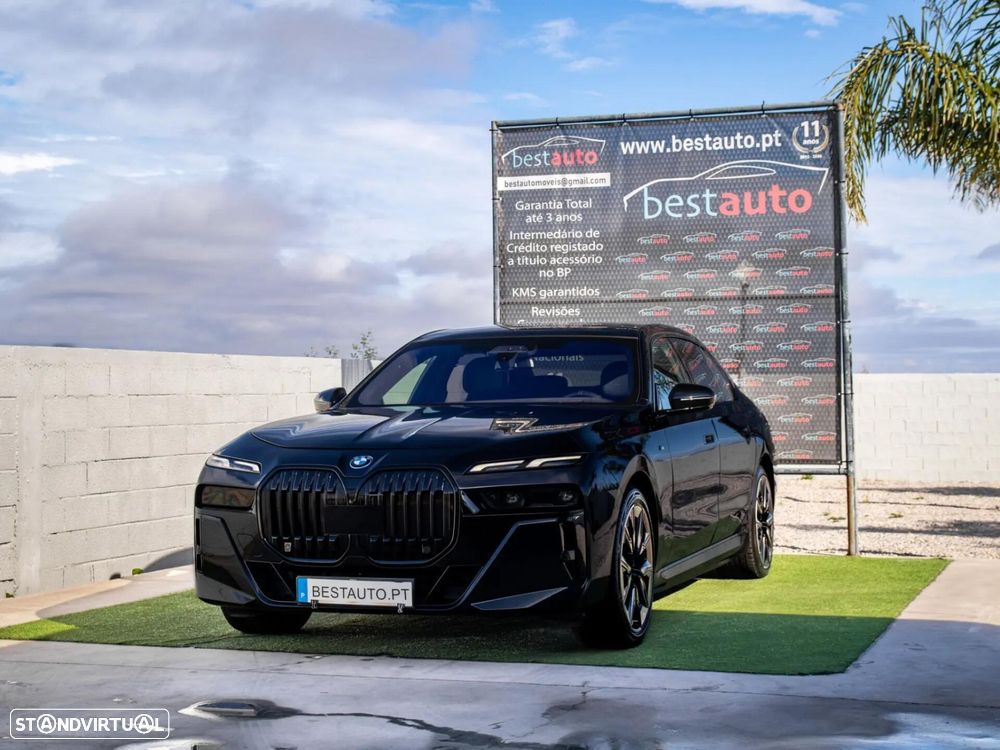 BMW i7 eDrive50 Pack Desportivo M Pro - 3