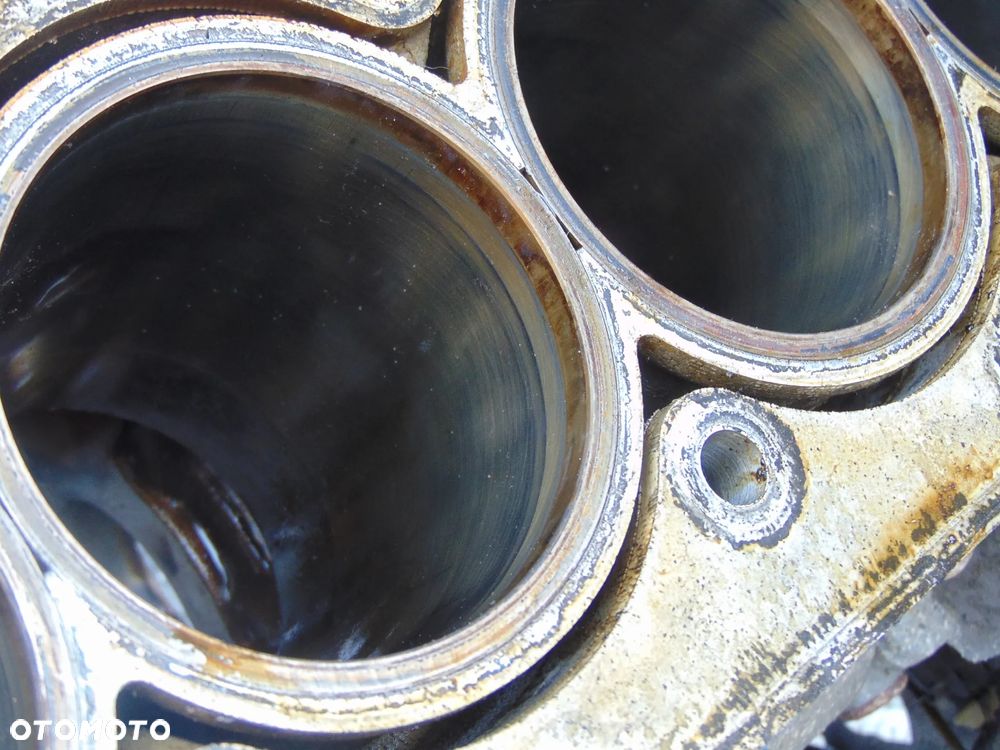 Blok silnika Opel Vectra C lift Z20NET - 7