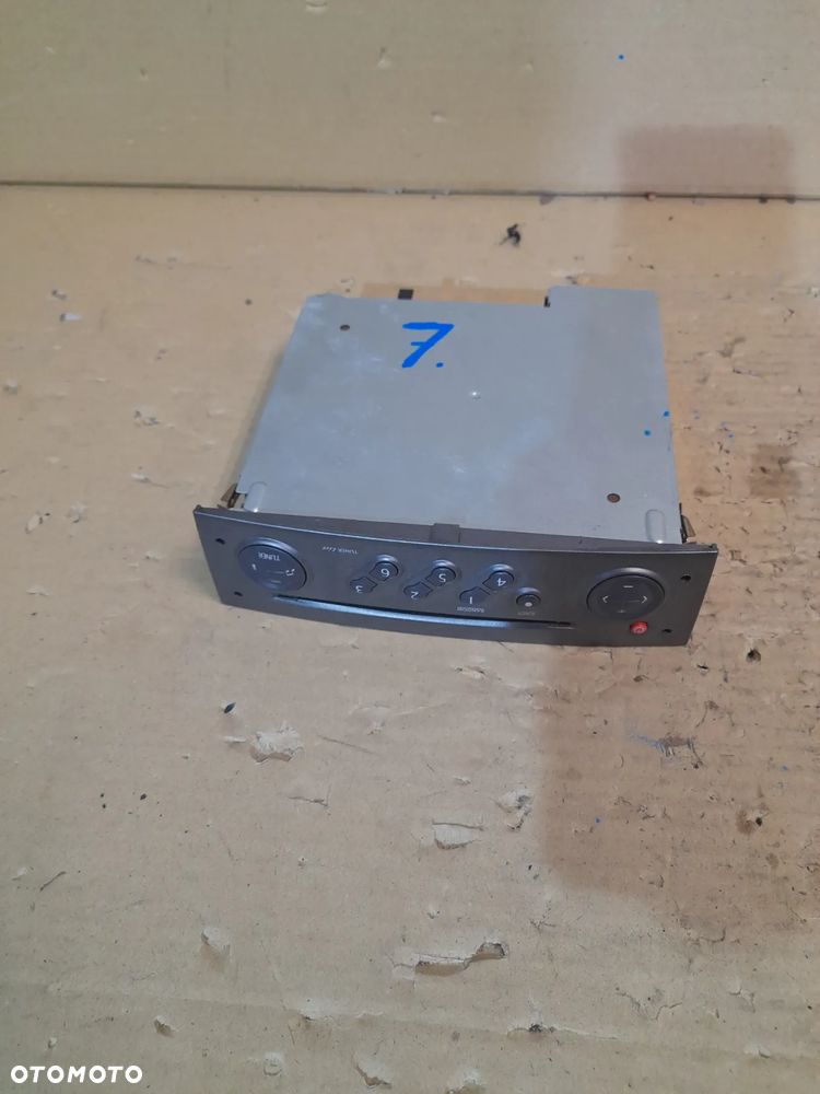 RENAULT CLIO III 05- RADIO FABRYCZNE - 1