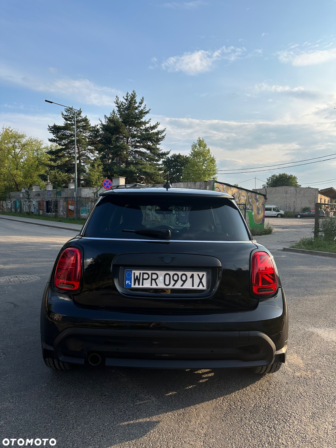 MINI ONE - 5