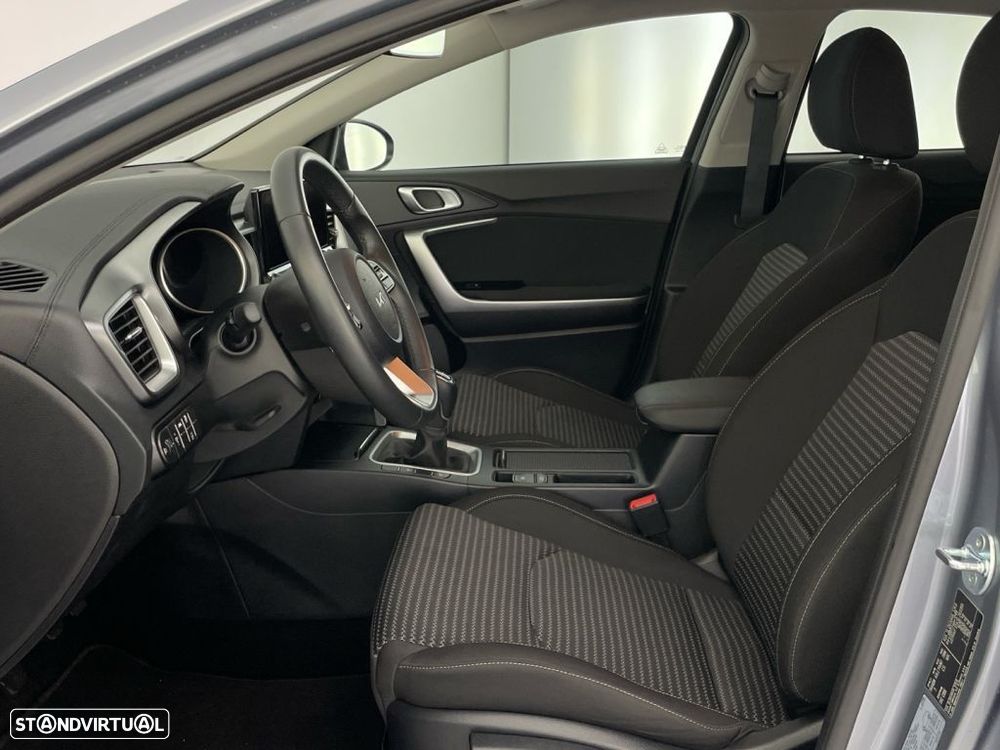 Kia XCeed 1.0 T-GDI Dynamic - 11