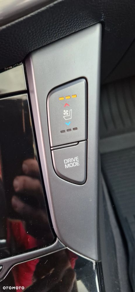 Hyundai i40 Kombi 1.7 CRDi DCT Premium - 25