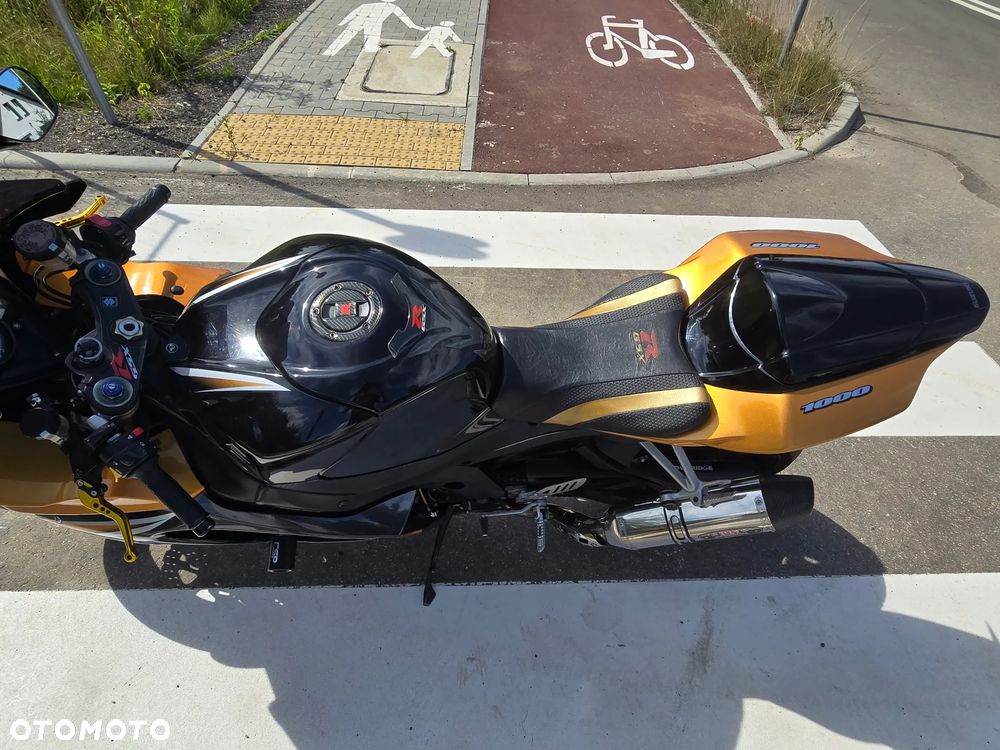 Suzuki GSX-R - 10