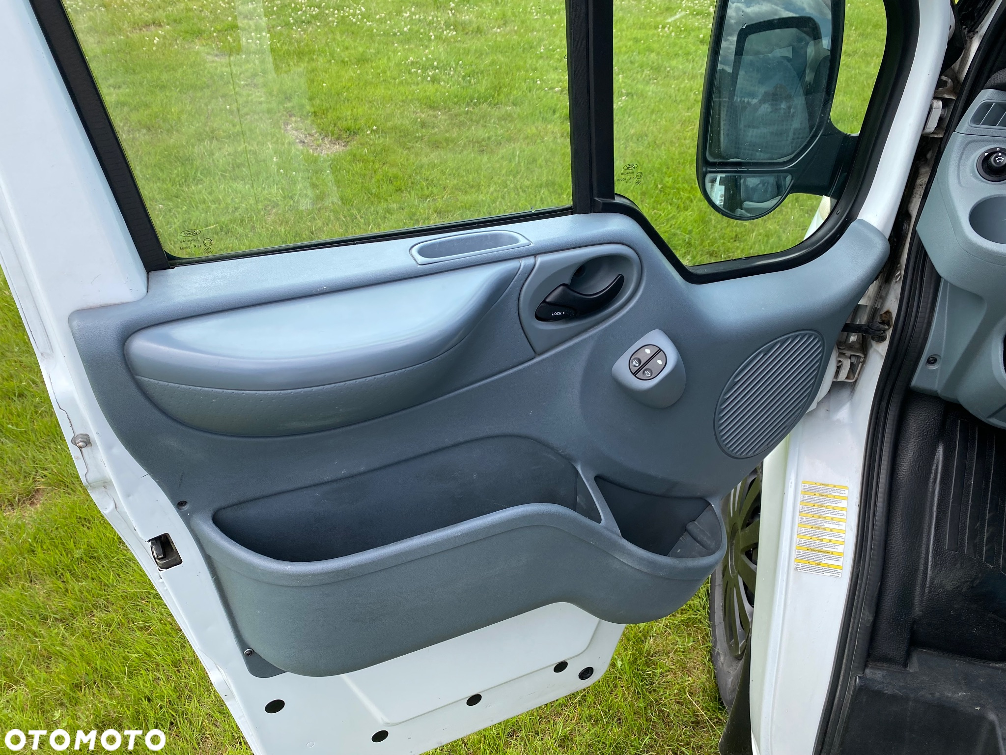 Ford Transit 350 L2H3 Pkw HA Trend - 16