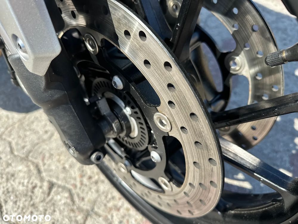 Yamaha XSR - 10