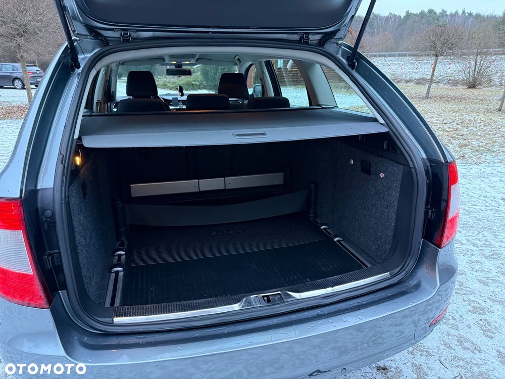 Skoda Superb 2.0 TDI DSG Ambition - 16