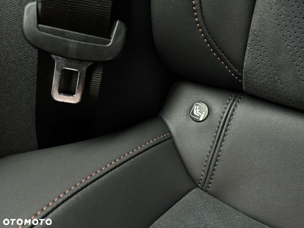 Cupra Leon Sportstourer 2.0 TSI 4Drive VZ DSG - 39