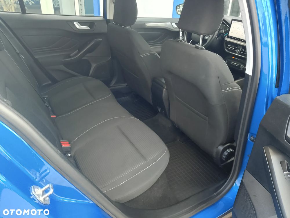 Ford Focus 1.0 EcoBoost Titanium - 11