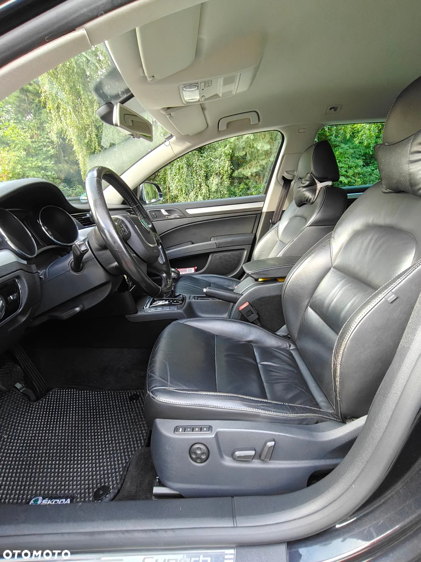 Skoda Superb 2.0 TDI Elegance DSG - 9