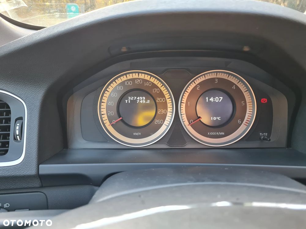 Volvo V60 D3 Summum - 16