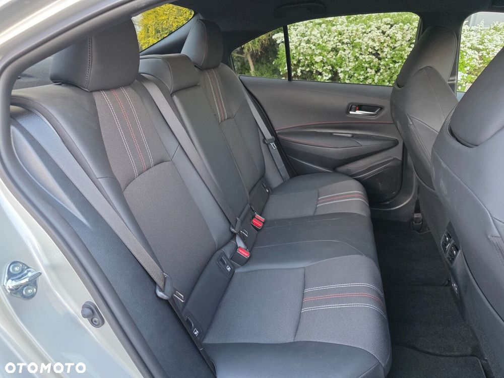 Toyota Corolla 1.8 Hybrid GR Sport - 21