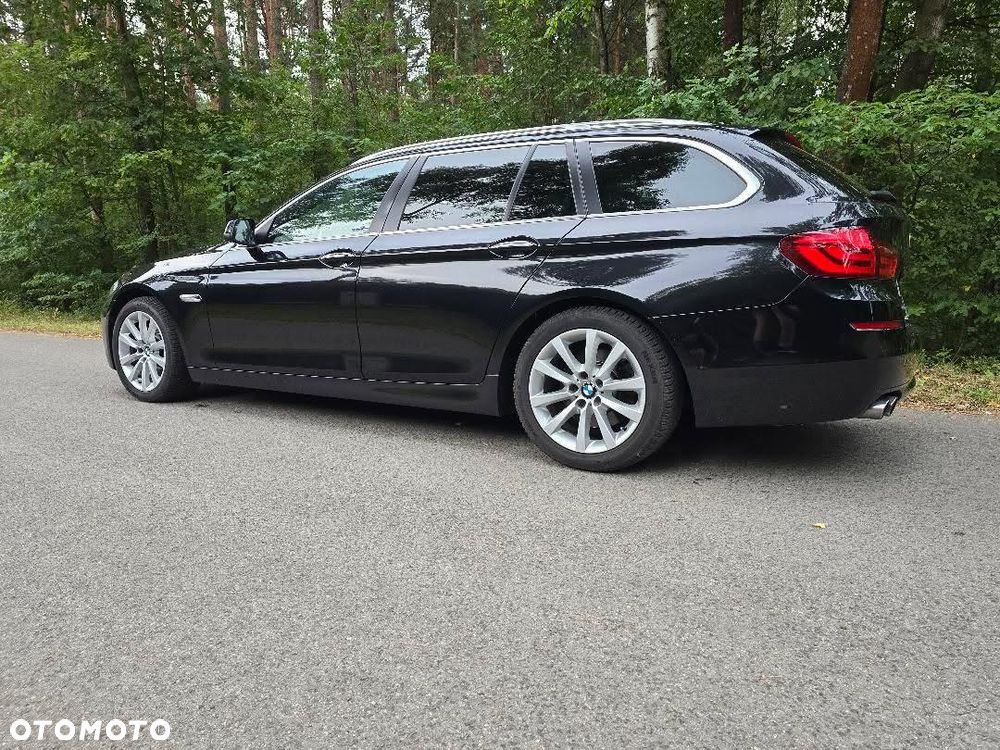 BMW Seria 5 525d Sport-Aut - 7