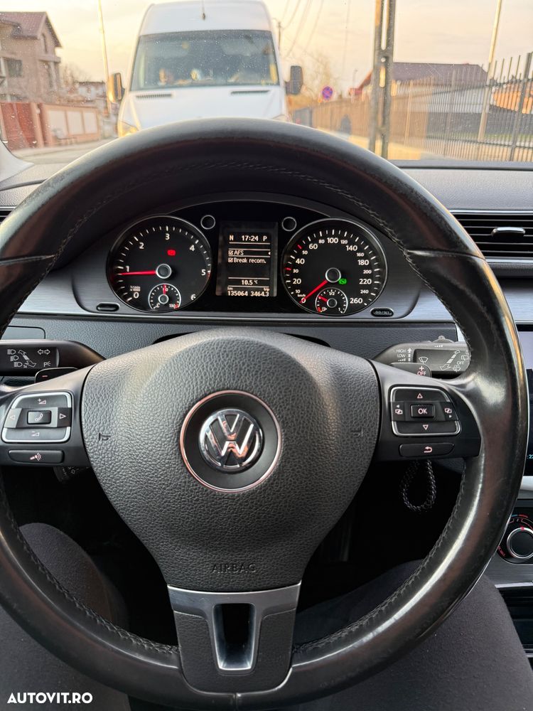 Volkswagen Passat 2.0 TDI BlueMotion Technology Comfortline DSG - 10