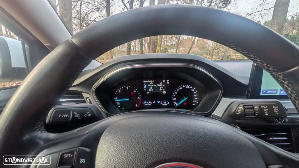 Ford Focus 1.5 TDCi ECOBlue Active X - 23