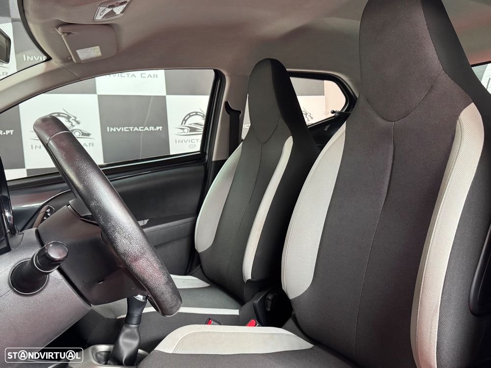 Toyota Aygo 1.0 X-Play+AC+X-Touch - 16