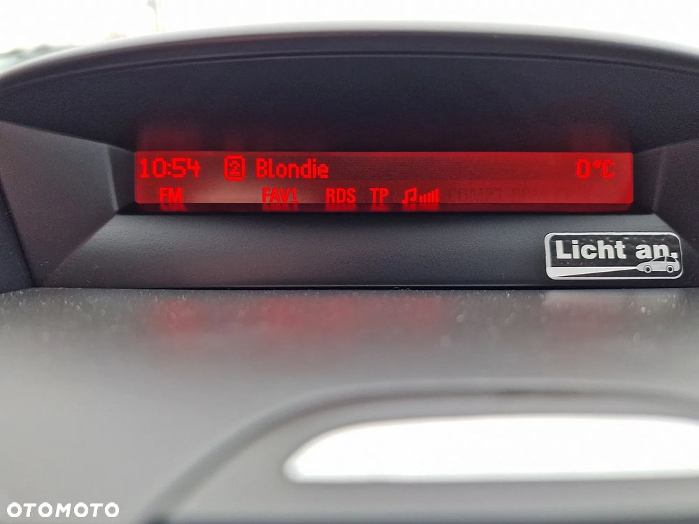Opel Zafira - 15