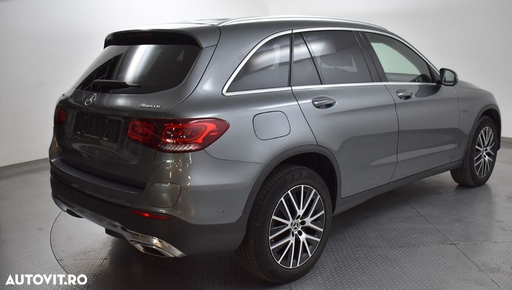 Mercedes-Benz GLC 300 de 4Matic 9G-TRONIC - 4