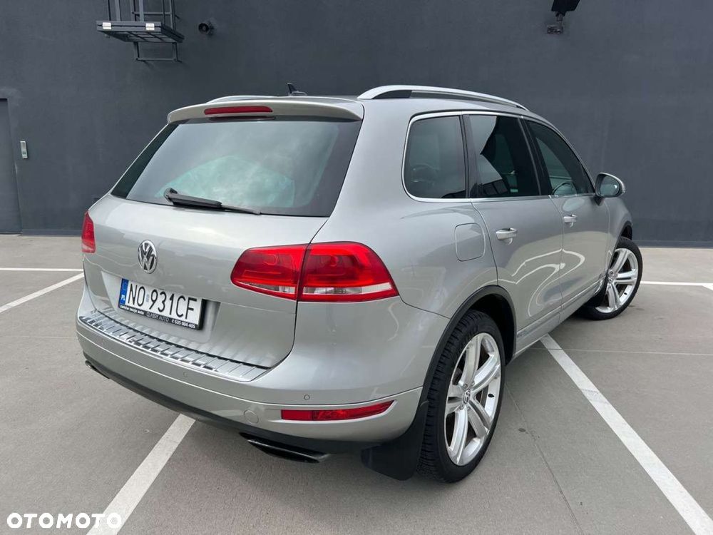Volkswagen Touareg 3.0 Hybrid 4Motion Automatik - 13