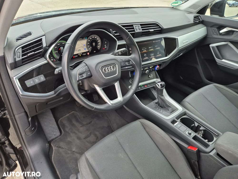 Audi Q3 45 TFSIe S tronic - 12