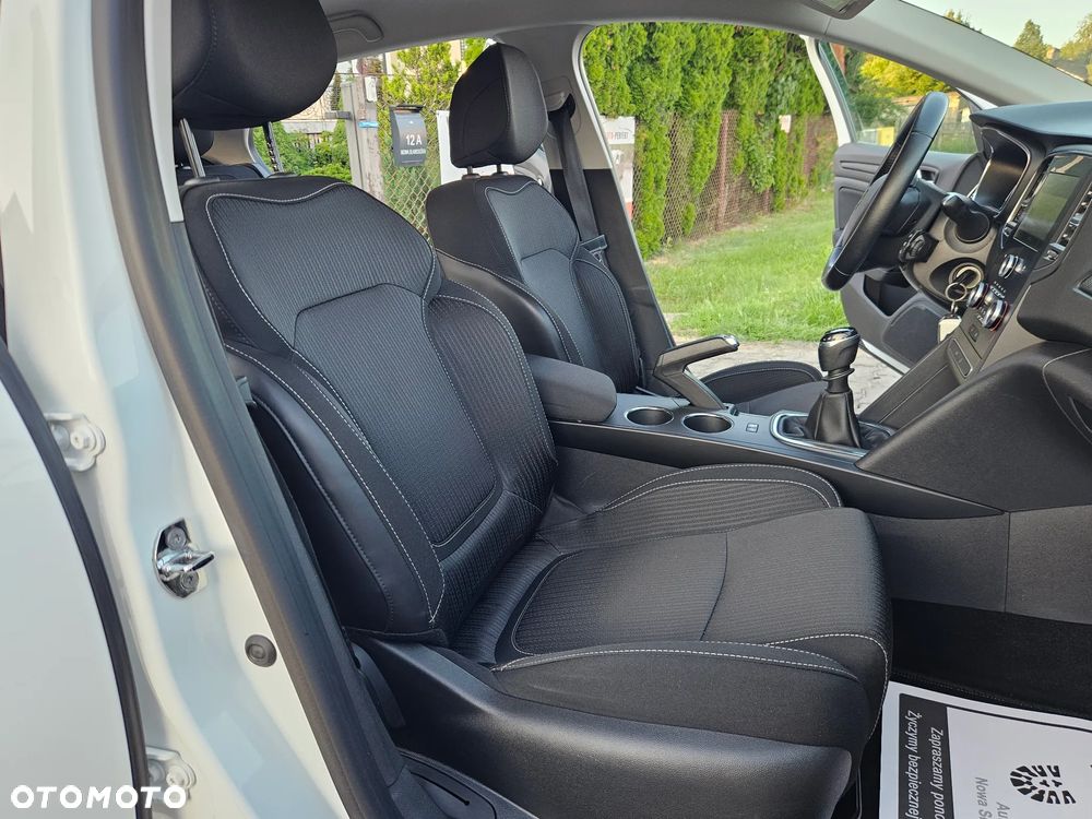 Renault Megane ENERGY TCe 130 EXPERIENCE - 23