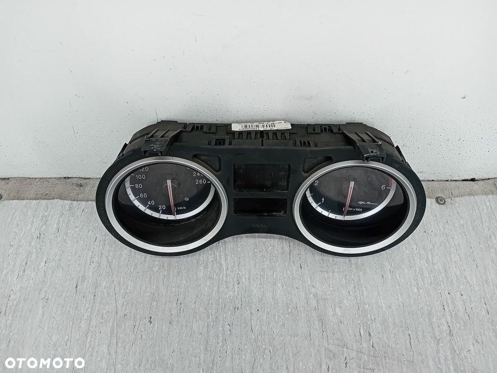 LICZNIK ALFA ROMEO 159 56072821 1.9 JTDM - 4
