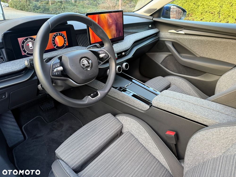 Skoda Superb 2.0 TDI SCR 4x4 Selection DSG - 30