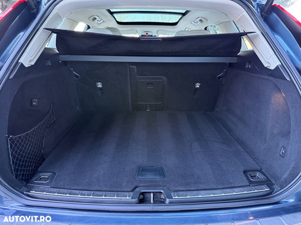 Volvo XC 60 D4 AWD Geartronic Inscription - 33