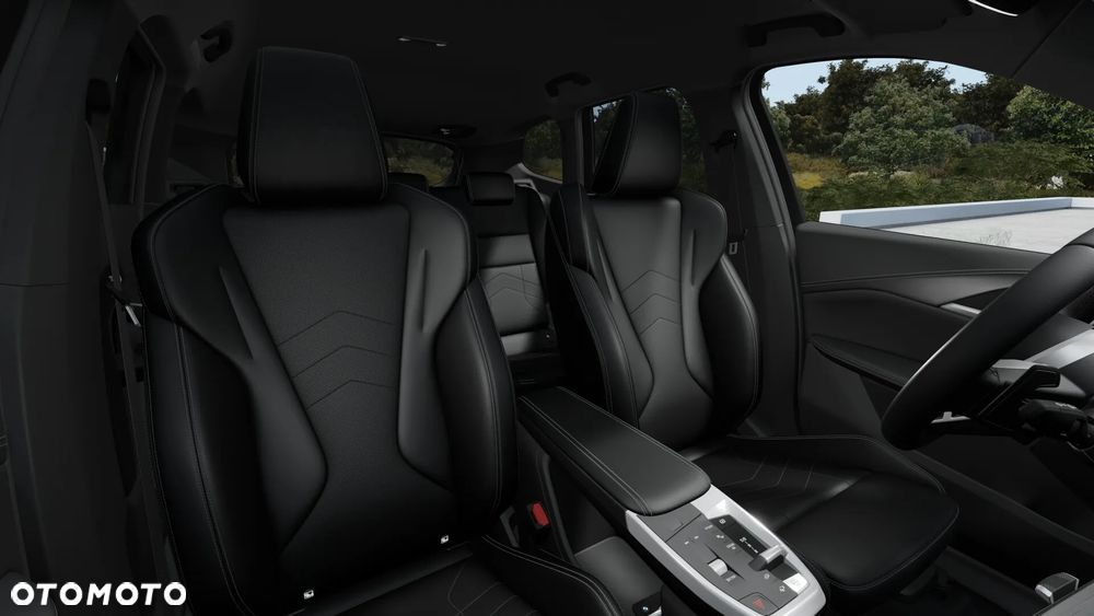 BMW X1 sDrive20i mHEV - 11