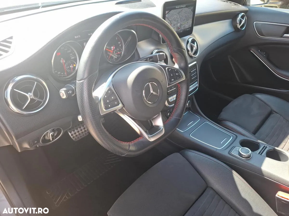 Mercedes-Benz GLA 220 d 4MATIC Aut. - 9