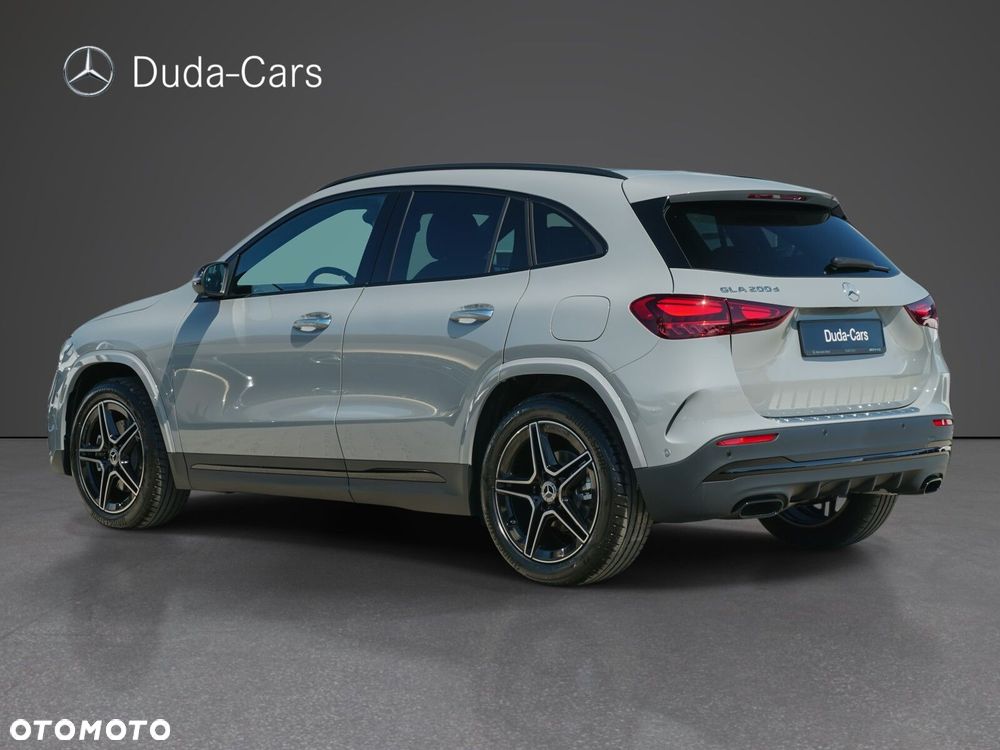 Mercedes-Benz GLA 200 d AMG Line 8G-DCT - 3