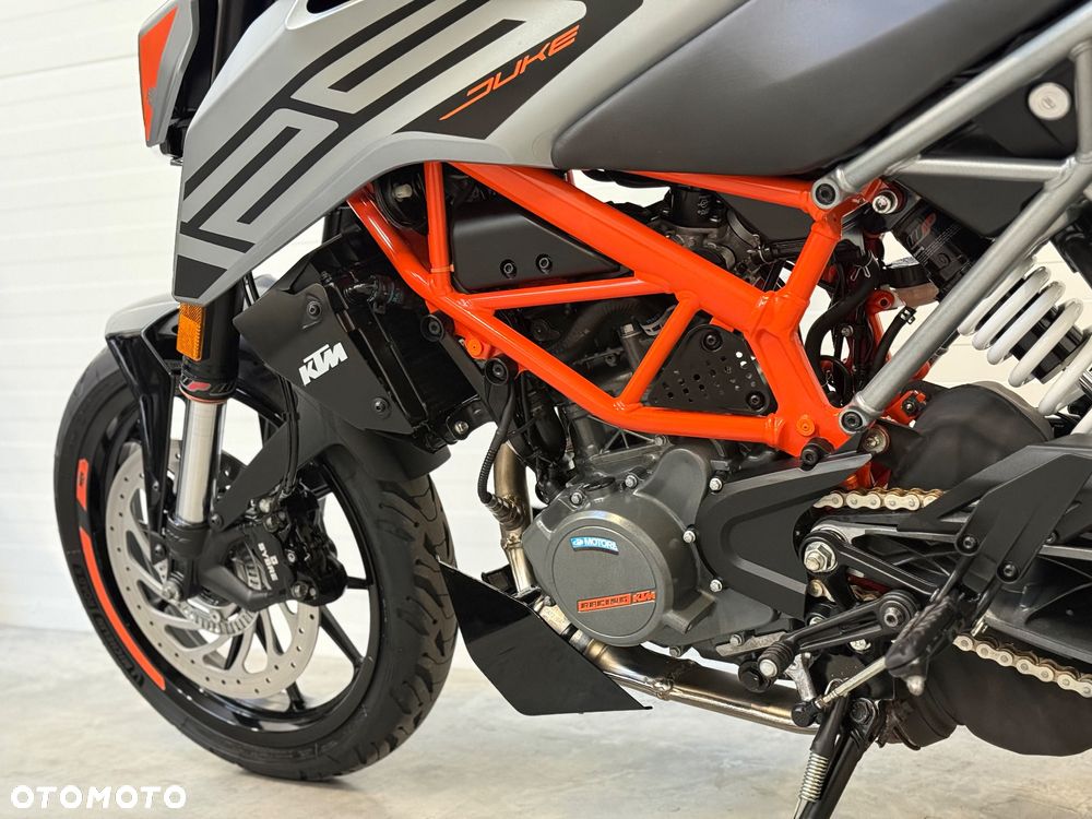 KTM Duke - 33