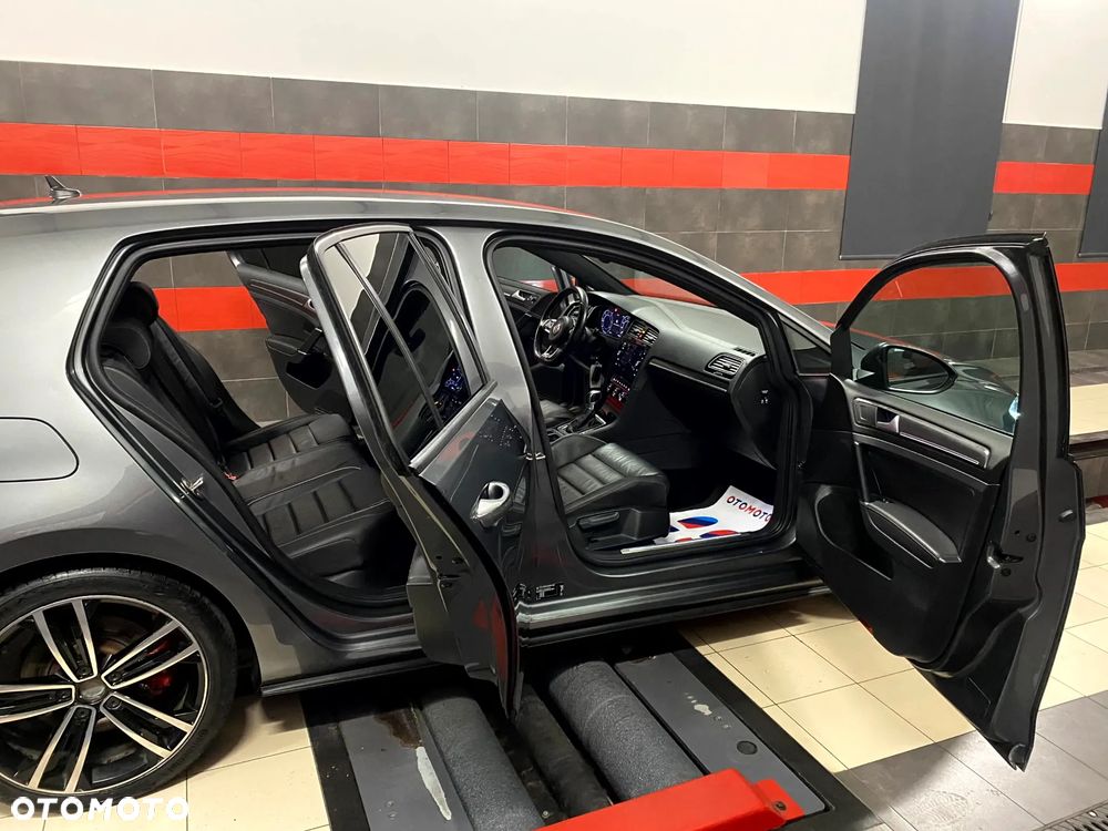 Volkswagen Golf GTD 2.0 TDI SCR DSG - 24