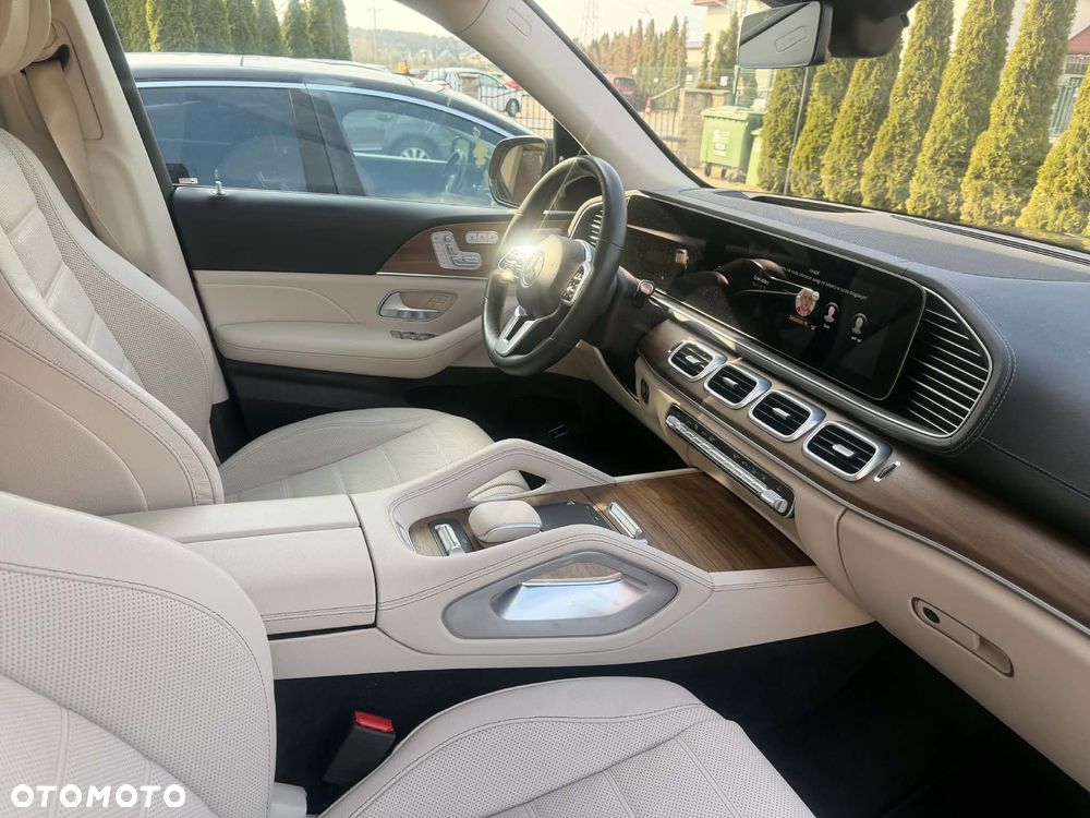 Mercedes-Benz GLS - 8