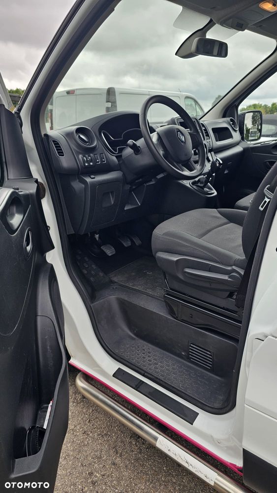 Renault Trafic - 18