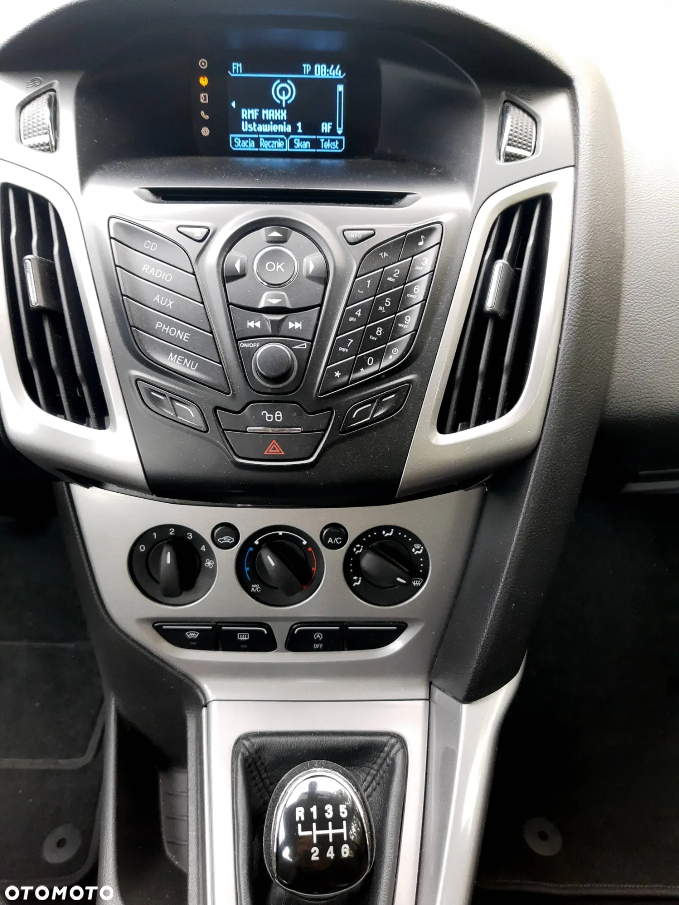 Ford Focus Turnier 1.0 EcoBoost Start-Stopp-System TREND - 11
