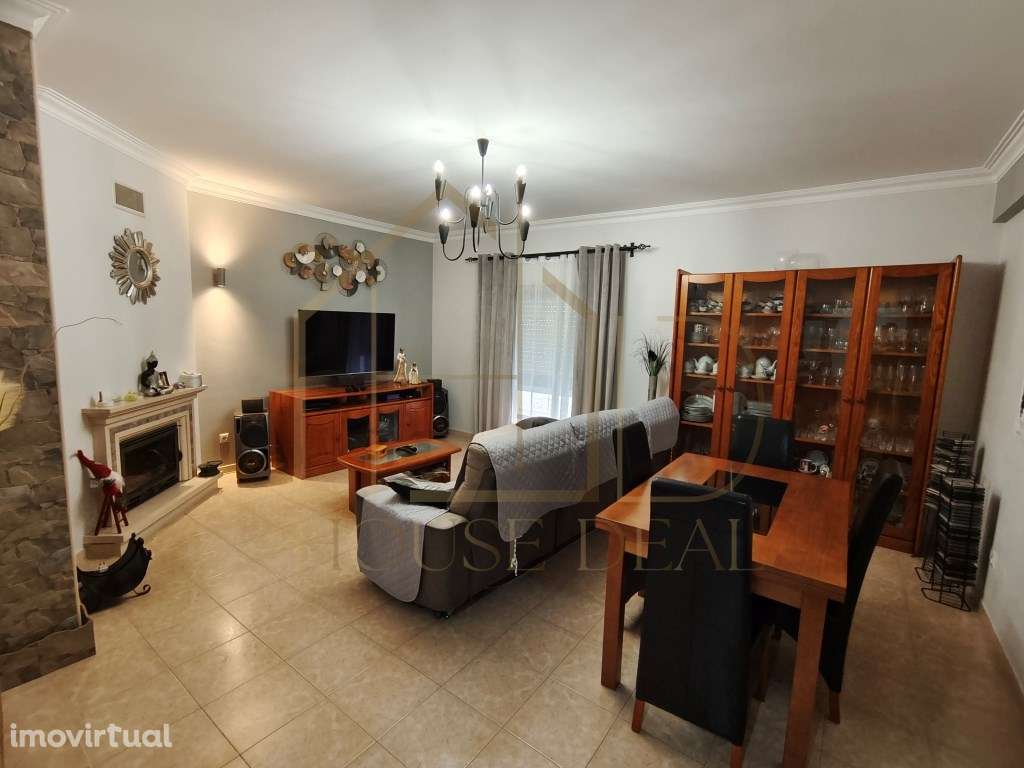 Espaçoso Apartamento T3 com Terraço. Baixa da Banheira - Grande imagem: 5/55