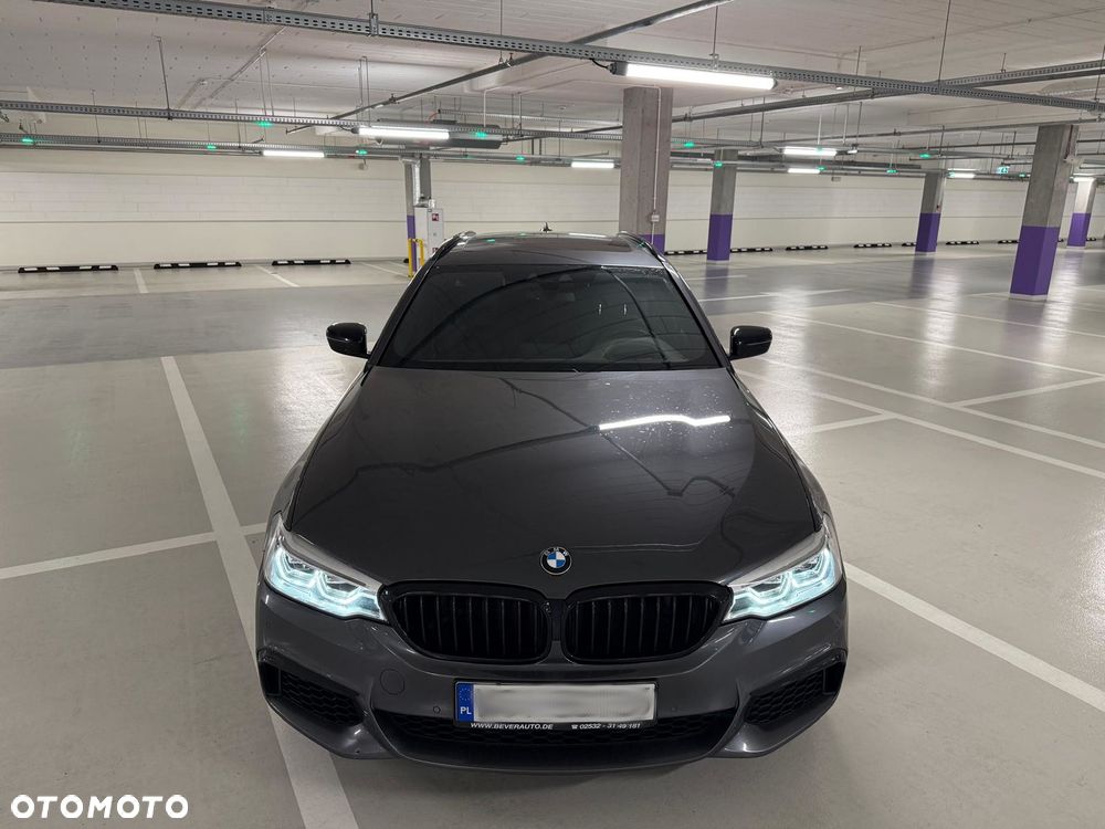 BMW Seria 5 M550d xDrive - 14