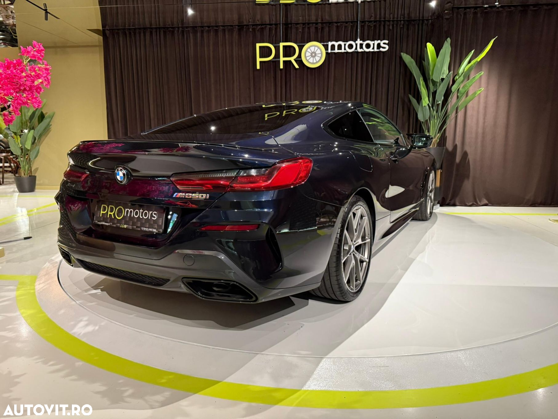 BMW M8 M850i xDrive - 3