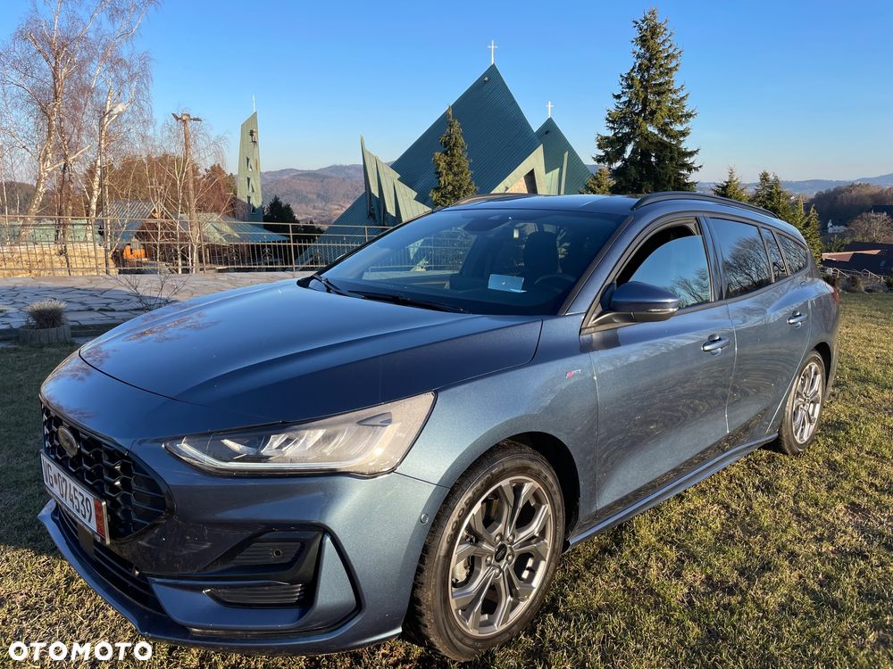 Ford Focus 1.0 EcoBoost Hybrid ST-LINE X - 2