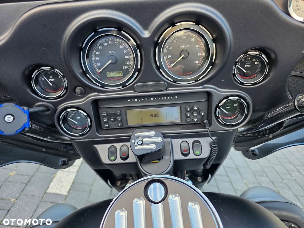Harley-Davidson FLHTCU Ultra - 7