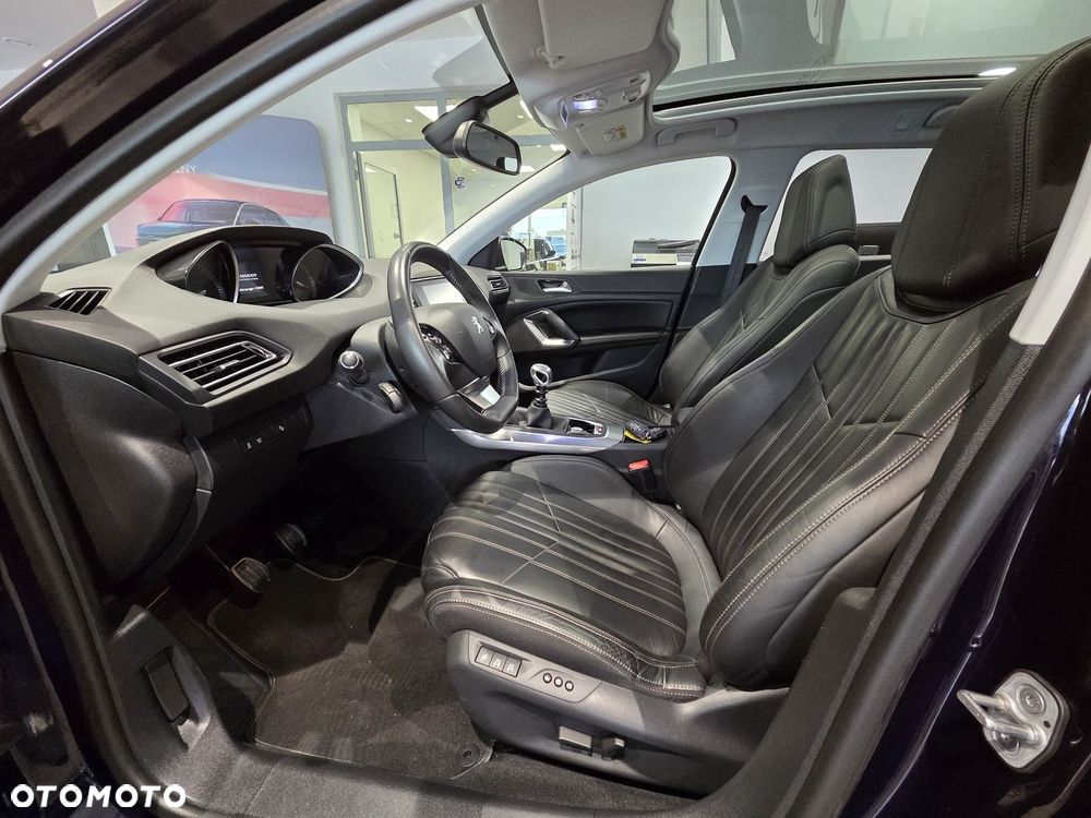 Peugeot 308 1.6 e-HDi Allure S&S - 12