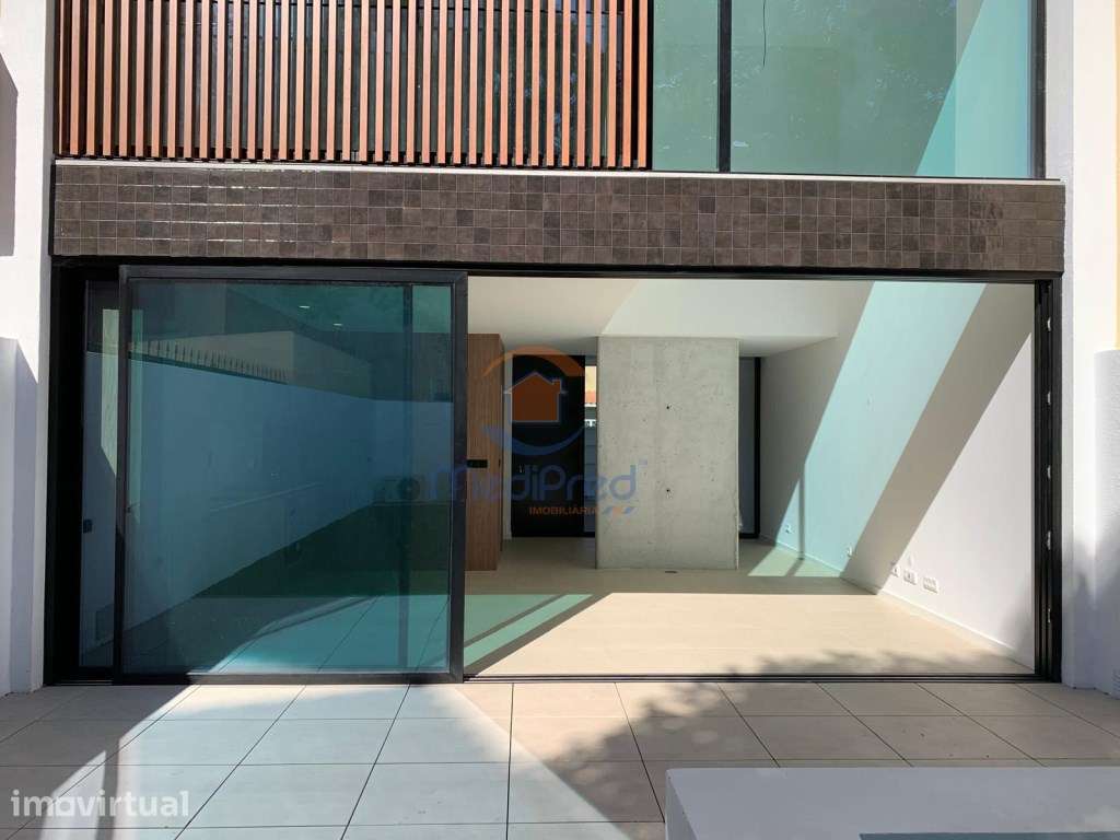 Moradia T2 NOVA com Piscina Aquecida e Logradouro | São Domingos de... - Grande imagem: 4/56