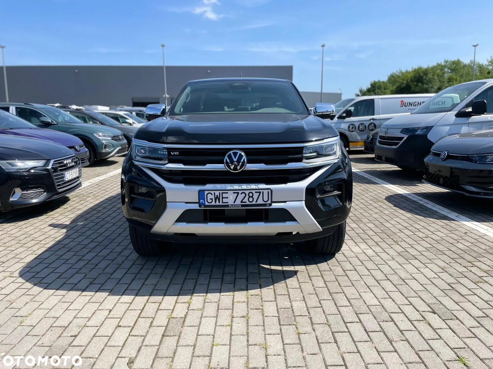 Volkswagen Amarok 3.0 V6 TDI 4Mot Aventura - 3