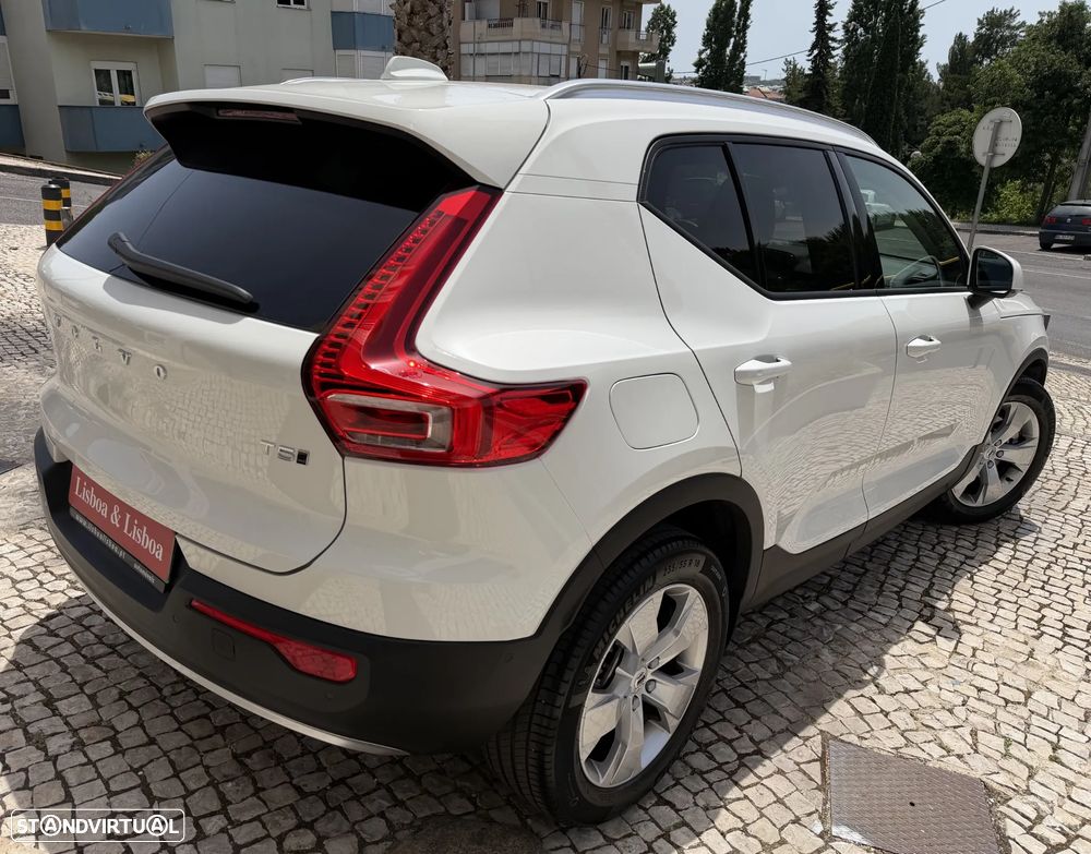 Volvo XC 40 2.0 T5 Momentum - 4