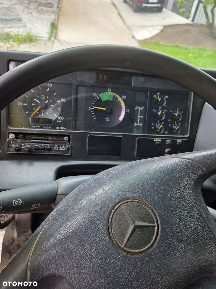 Mercedes-Benz ACTROS - 12