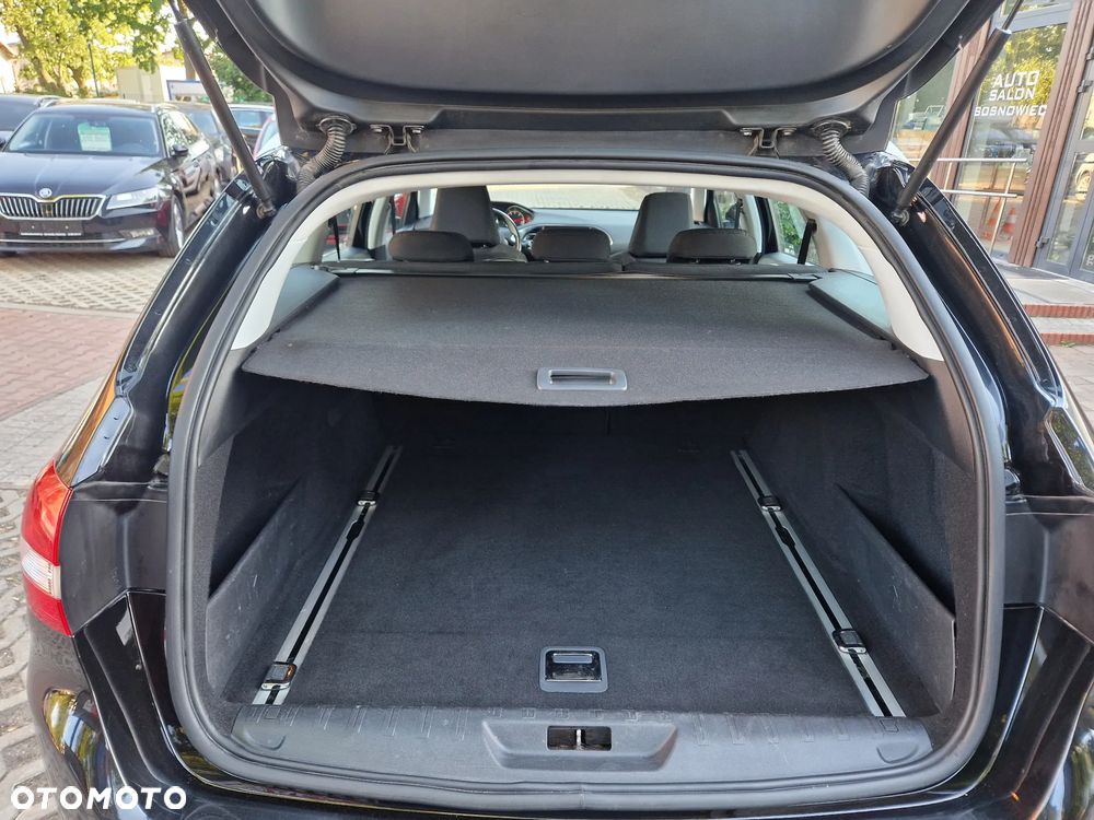 Peugeot 308 SW 1.6 BlueHDi Allure S&S - 5