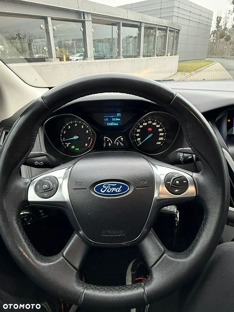 Ford Focus 1.6 Ambiente - 10