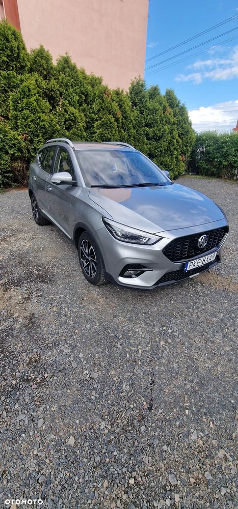 MG ZS - 1