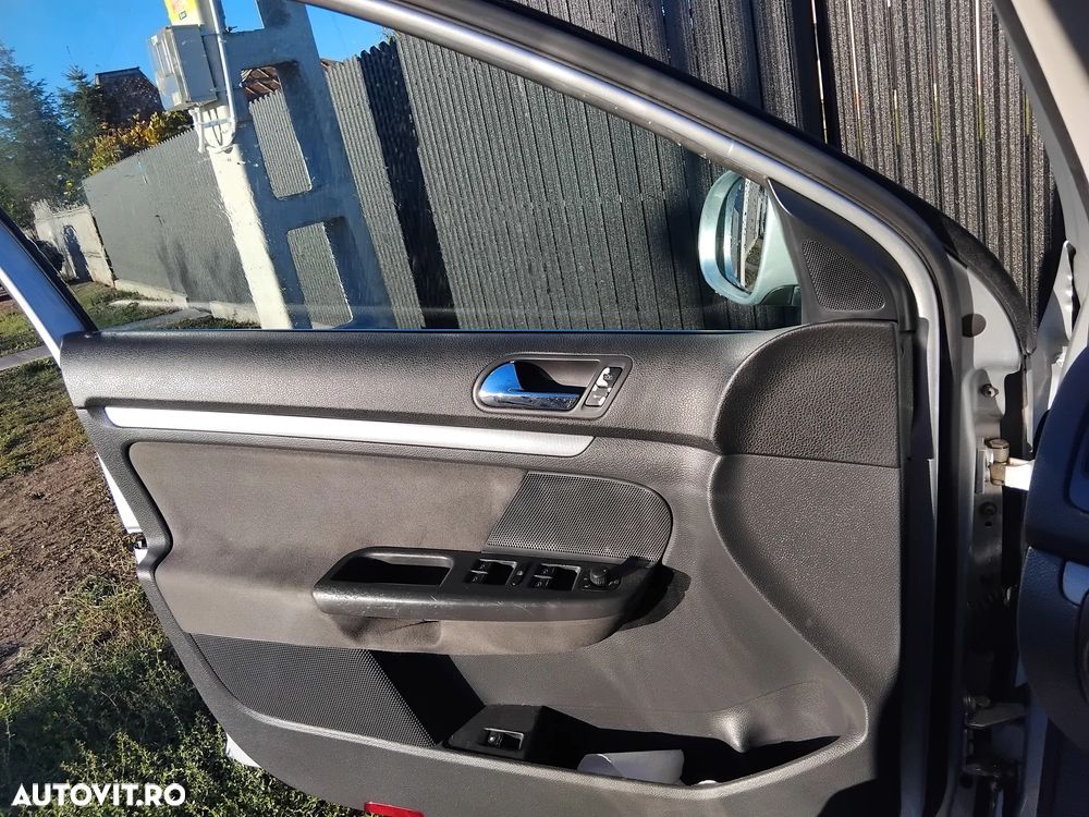 Volkswagen Jetta 1.6 Comfortline - 8