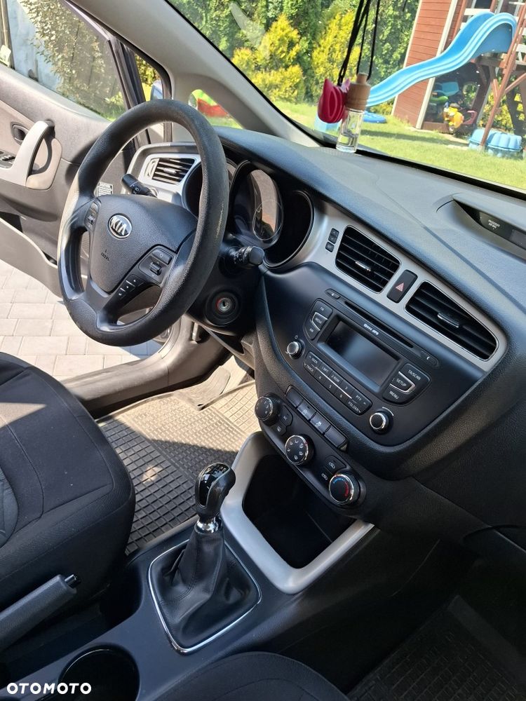 Kia Ceed - 6